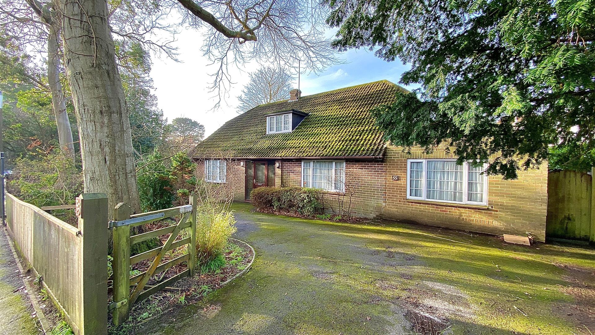 4 Bedroom House Cliff Drive, Canford Cliffs